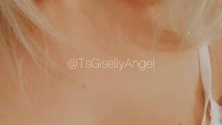 Giselly Angel onlyfans  23 March 2020