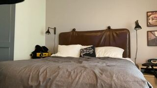 Emma Rose onlyfans  a bitch eating a banana