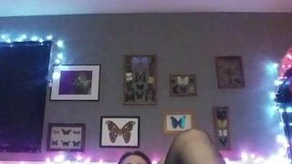 sexyserenab sexy wench sucks dick