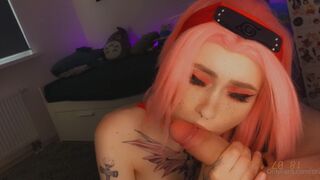 zirael  busty woman chatting in chat