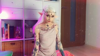 zirael  nude blonde effectively moves