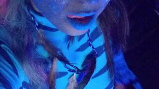 sexyserenab caresses pussy through panties