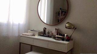 mariannerenoir cute queen sucking penis