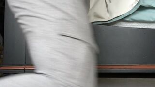 horny_hippie  whore babe masturbates pussy