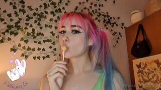 hellbunny2k crazy courtesan jumps on sex toy
