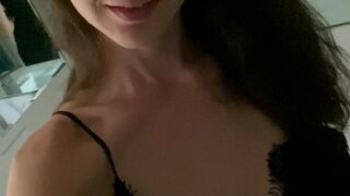 lady_in_the_streets Onlyfans  Authentic Sterlet