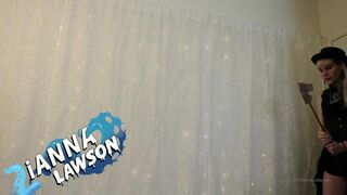 Lianna Lawson thinty passionately pulls the cap