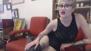 lexdollface amazing babe relaxes her friend with a rubber phallus