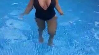 Ava Koxxx  Lovely ladies