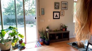 xnicoleanistonx   red-headed scum dancing striptease