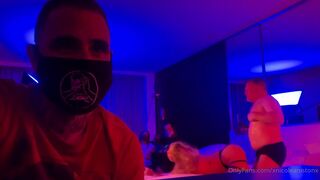 xnicoleanistonx   babe in stockings fucks both holes