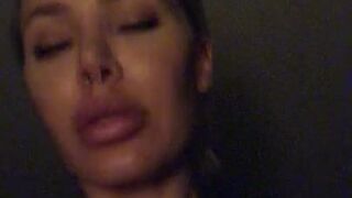 xnicoleanistonx   cute chick fucks both holes