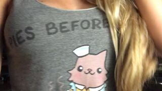 xnicoleanistonx    private  from the burning brunette with a cool body