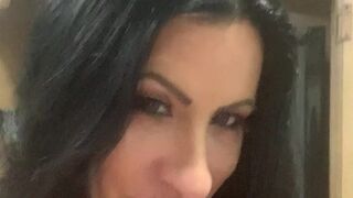 angelasalvagno tender slim body