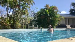 xmishacrossx ESSSSCADA red