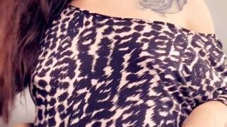 xmishacrossx cute brown-haired woman performs double fuck