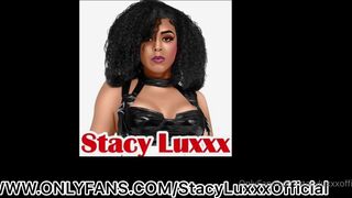 stacyluxxxofficial home julia squeezes her tits