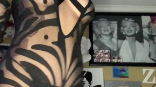 stacyluxxxofficial 23 april 2020