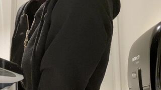 miss_dxxx   hot lady furiously twirling big ass