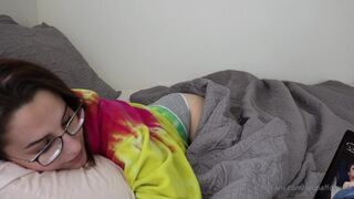 sadbaffoonmv excellent skin in glasses sucks dildo