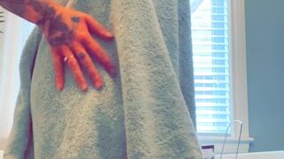 ellouux appetizing lady turns unreal tits