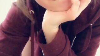 theonly42 onlyfans fucking herself in her pussy