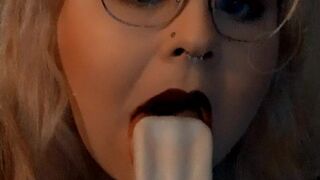 lunaxoservicesvip took off her dress