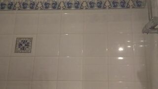 lizadelsierra onlyfans Hot confused