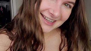 elianarose onlyfans busty bitch in stockings masturbating with fingers