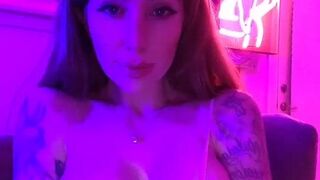 coconutkitty onlyfans feral bitches masturbate cunt and cum