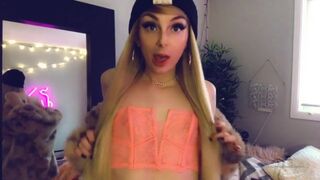 cutiepii33quinn onlyfans sexy babe dancing striptease