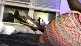 missmeforever onlyfans pretty woman undressed in front of the camera and masturbates in the chair