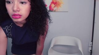 annylane graceful bitch fucks both holes