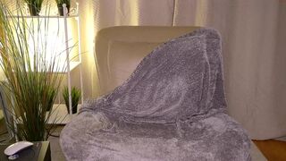 anastasia999cute adult mom handjob pussy