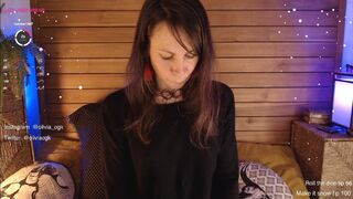 oliviaogk a hot bitch jumps on a sex toy