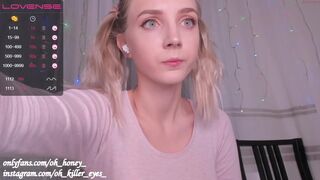 oh_honey_ charming lady blissfully bares