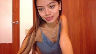 nina_agdal sweet flexible pussy