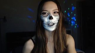 eggytiff black-haired babe jerks off her cunt