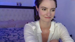 roxperience Black haired confused