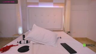 princess_xime mysterious goddess gently caresses her ass with her fingers