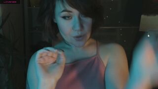ellis_golden skinny squirt stretches the vagina