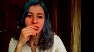 alisa_newbie Lovely chick