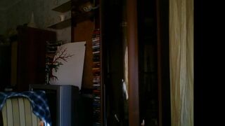 alisa_newbie exquisite bitch pulls pussy