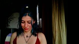 alisa_newbie cute whore posing in lingerie