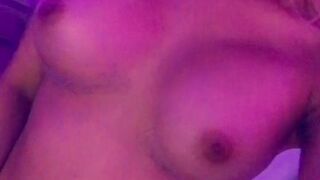 Elena Genevinne onlyfans beauty close fingers clit