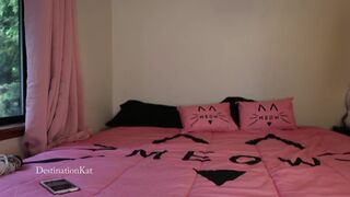 Destinationkat shy young lady fingering sex toys