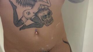 Tiffany Towers cute babe jerks off with sex toys