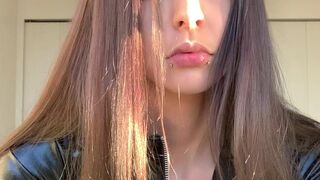 Chloe Night  luxurious blonde passionately pulls pussy