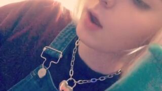 ellahollywood young beauty fucks phallus