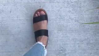 aaliyahhadid brunette in stockings shows shaved holes